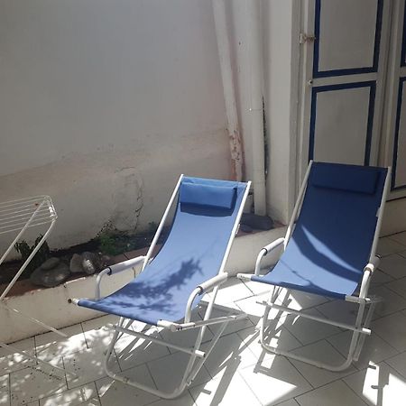 Con I Piedi Nell'Acqua Apartment Stromboli Bilik gambar