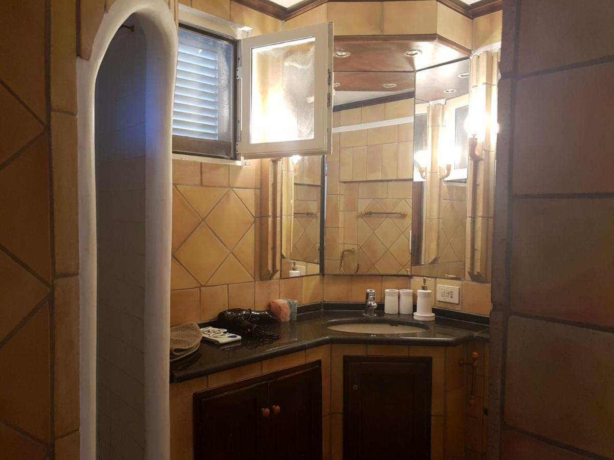 Con I Piedi Nell'Acqua Apartment Stromboli Luaran gambar