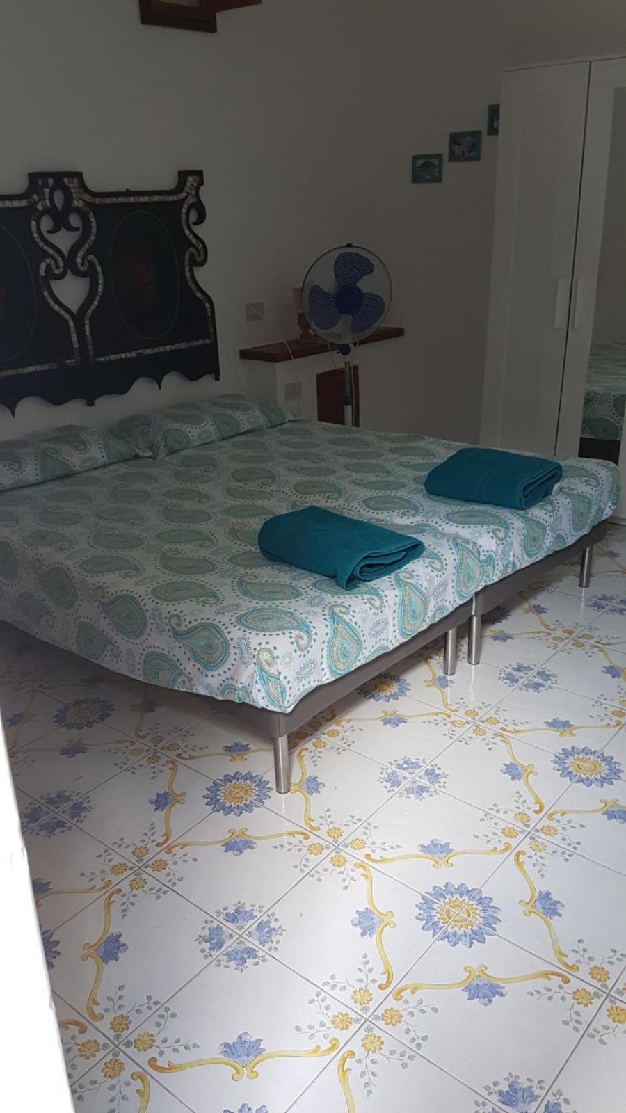 Con I Piedi Nell'Acqua Apartment Stromboli Bilik gambar